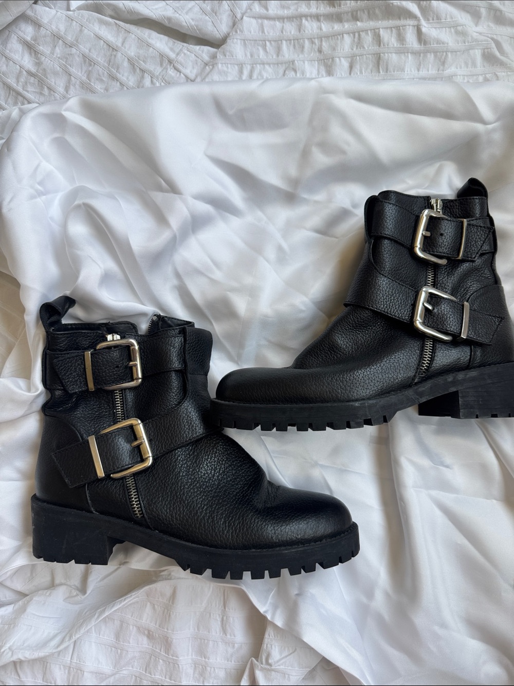 ZARA Black Women's Buckle Motorcycle Ankle Boots
